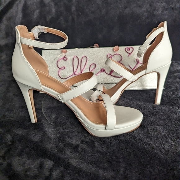 White High Heels - Picture 4 of 5